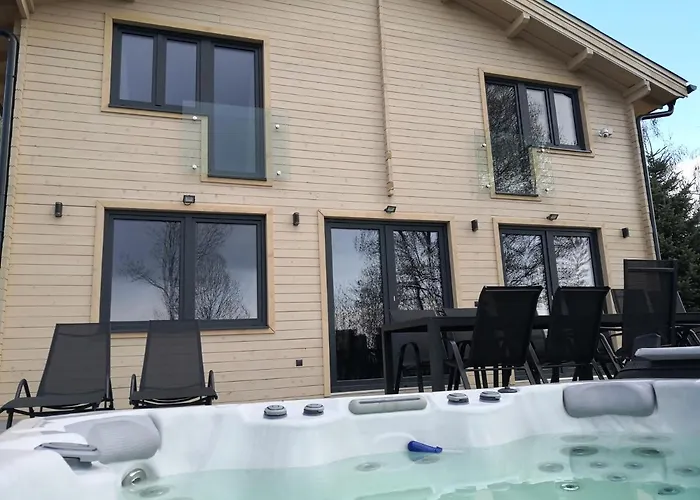 Wood Matra Semesterbostad *