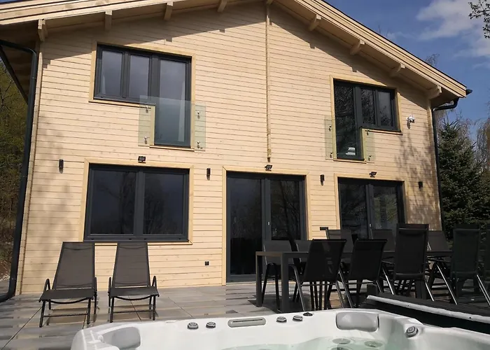 Semesterbostad Wood Matra